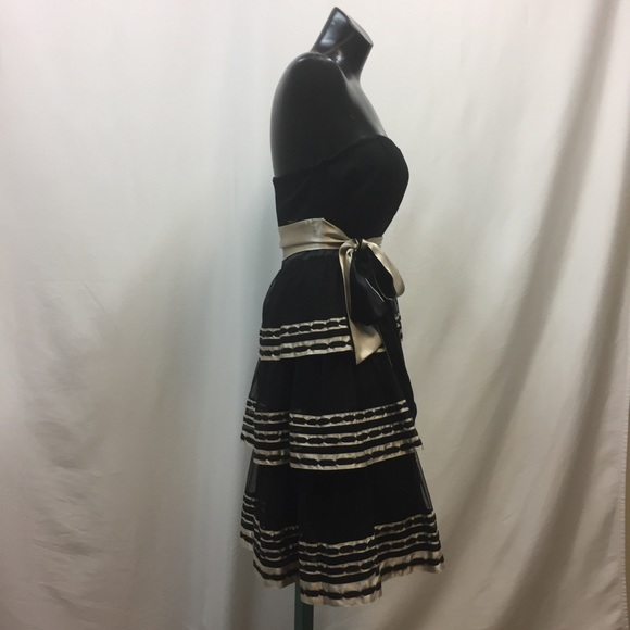 BCBG Maxazria Black & Pearl Strapless Dress - Picture 5 of 8